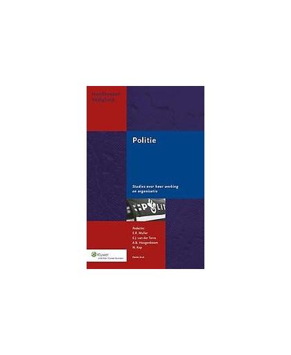 Politie. studies over haar werking en organisaties, Paperback