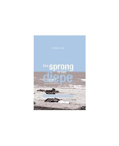 Een sprong in het diepe. de reis van vluchtelingen naar Nederland, Nelleke Tessen-van Liere, Paperback