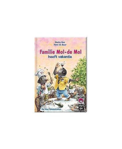 Familie Mol-de Mol heeft vakantie. dyslexie-editie, Burny Bos, Hardcover