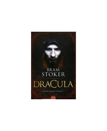 Dracula. Stoker, Bram, Paperback