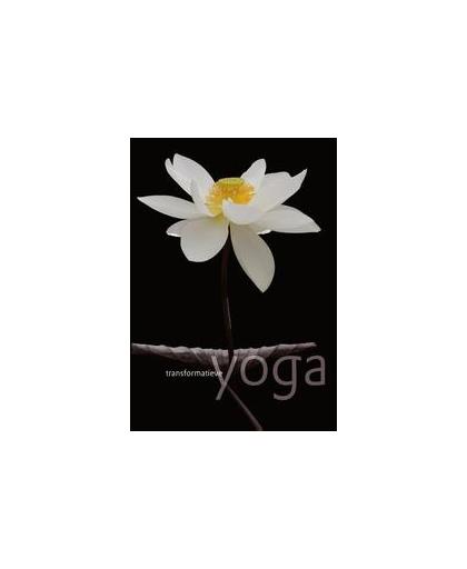 Transformatieve yoga. yoga op basis van een cursus in Wonderen, Stilma, Willemke, Paperback