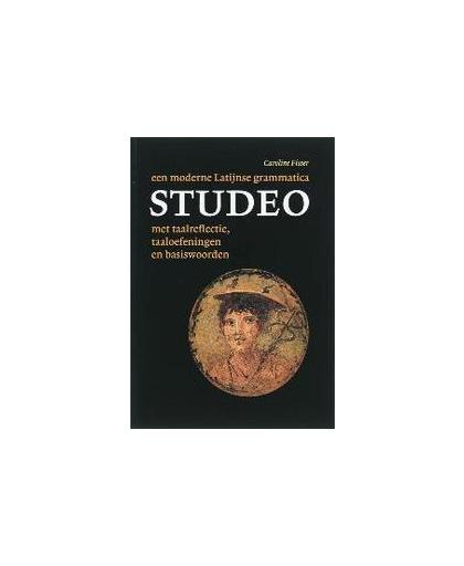 Studeo. een moderne Latijnse grammatica met taalrefelctie, taaloefeningen en basiswoorden, Fisser, Caroline, Paperback