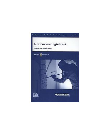 Buit van woninginbraak. onderzoek onder inbrekers en helers, Snippe, J., Paperback