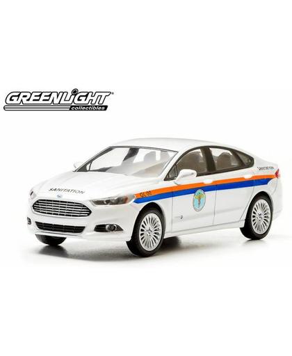 Ford Fusion 2013 The City of New York Department of Sanitation DSNY 1-43 Greenlight Collectibles