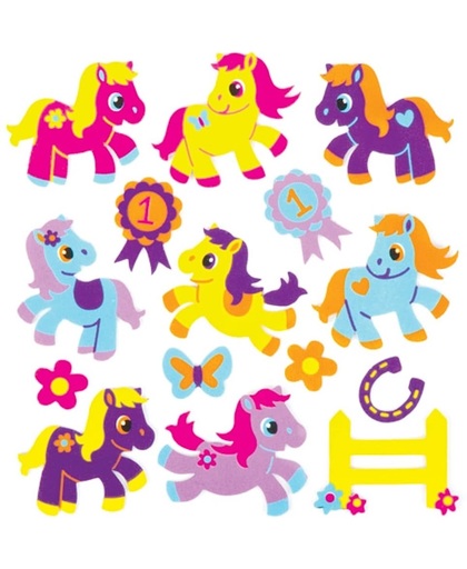 Foamstickers van pony's waarmee kinderen kaarten en knutselwerkjes met collages kunnen versieren en verfraaien (verpakking van 120)
