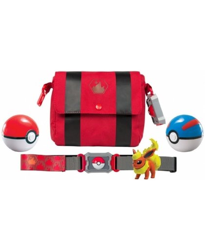 Pokemon Trainer Kit (Flareon)