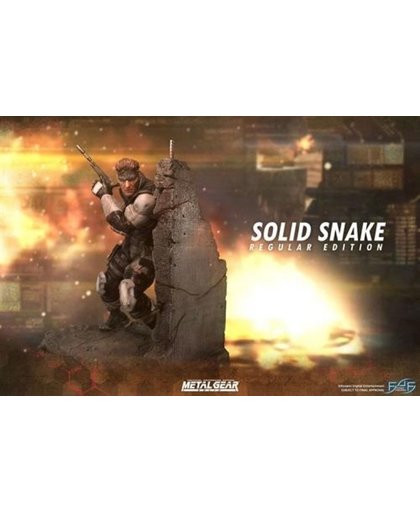 Metal Gear Solid: Solid Snake Statue