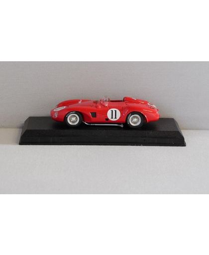 Ferrari 625 LM #11 Le Mans 1956 1:43 Art Model Rood ART275