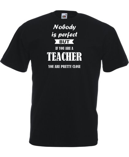 Mijncadeautje - Beroepen T-shirt - Nobody is perfect - met beroep naar keuze - Unisex - Zwart (maat XL)