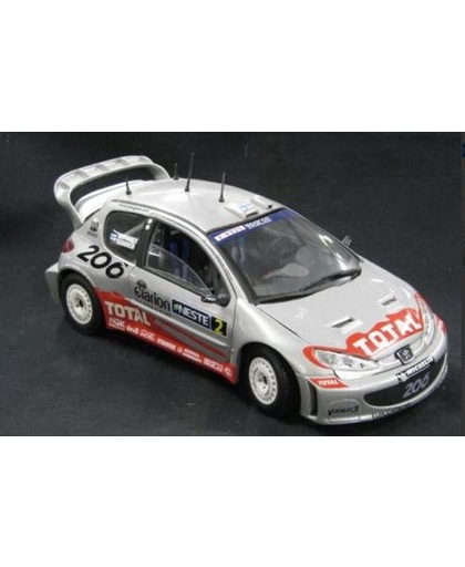 Peugeot 206 WRC #2 Rally Finland 2002 1:18 Solido Zilver / Rood 202 991-08
