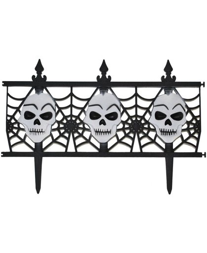 Halloween decoratie hekje met schedels