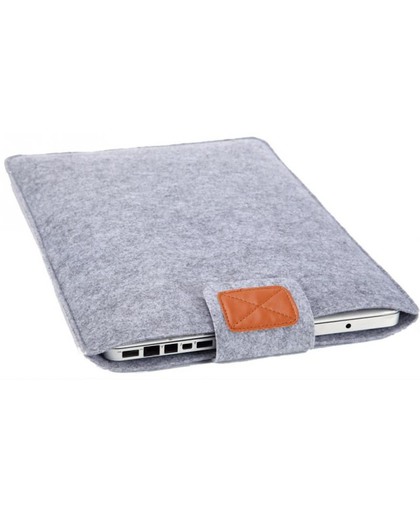DVSE stevige laptop hoes van vilt licht grijs maat 13 inch -Macbook hoes 13 inch - Laptop case - Bescherming van uw laptop of macbook met deze sleeve