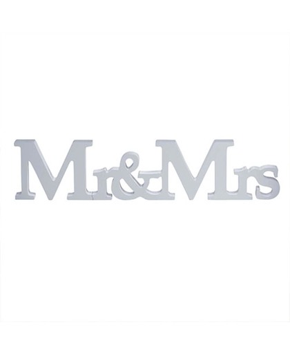 Mr & Mrs letters wit