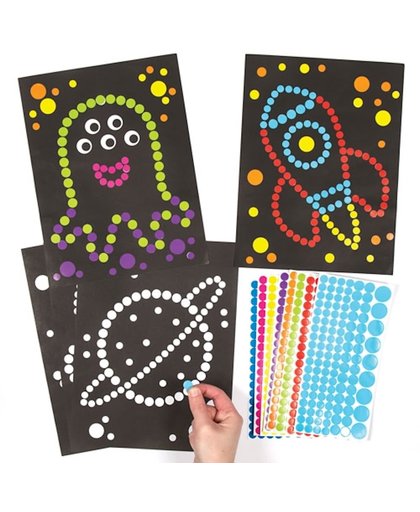 Afbeeldingen van zonnestelsel met stippenkunst. Creatieve en educatieve set voor kinderen om te ontwerpen, versieren en neer te zetten (8 stuks)