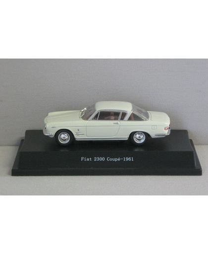 Fiat 2300 Coupé 1961 1:43 Starline Models Wit 521024