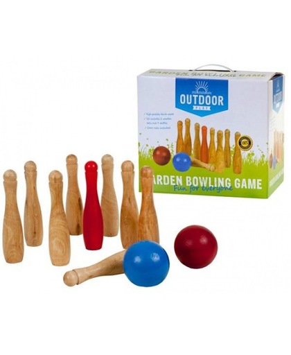 Outdoor bowling set
