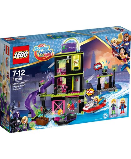 LEGO DC Super Hero Girls Lena Luthor Kryptomite-fabriek - 41238