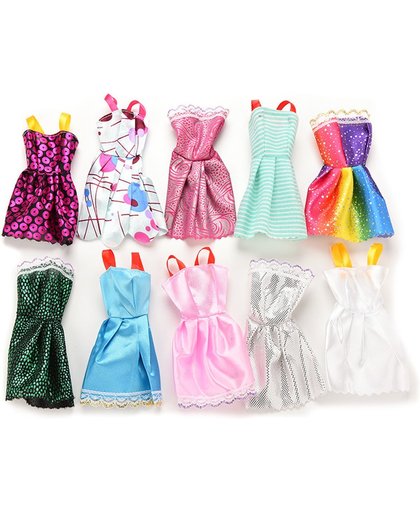 Setje van 10 verschillende korte jurkjes in verschillende kleuren geschikt voor Barbie