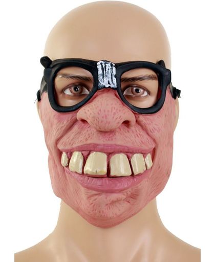 Half masker nerd met bril