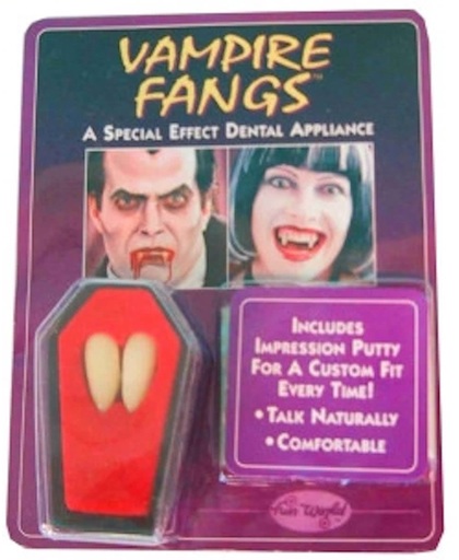 vampier tanden in luxe doodskist
