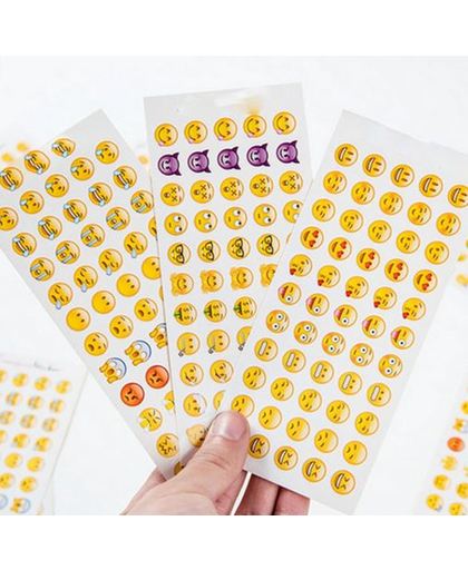 275 emoji stickers (5 velletjes)