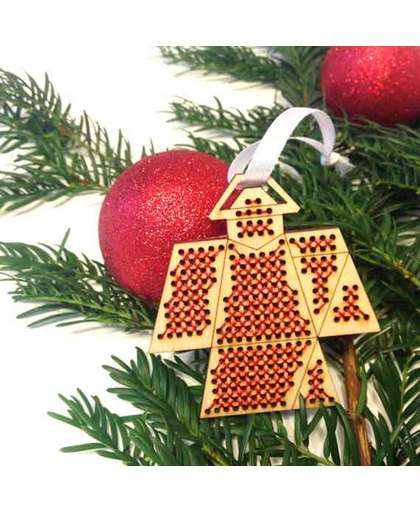 Houten kerstboom hanger. DIY kerst borduurpakketten inclusief engel hanger, borduurgaren, lint, naald, vilt