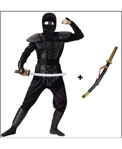Ninja volwassenen met ninja zwaard