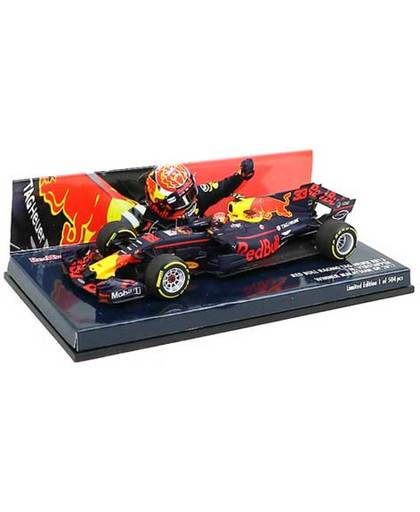 Red Bull RB13 Winner GP Malaysia 2017 Max Verstappen 1-43 Minichamps Limited 504 Pieces