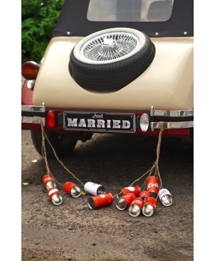 Trouwauto blikken in retro stijl - Bruiloft autoversiering