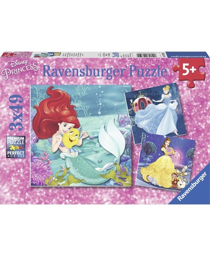 Ravensburger Disney Princess. Avonturen van de prinsessen- Drie puzzels van 49 stukjes - kinderpuzzel