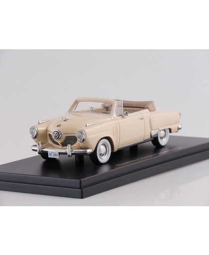 Studebaker Champion 2-Doors Convertible, Lichtgeel 1-43 BOS Models Limited 1000 Pieces
