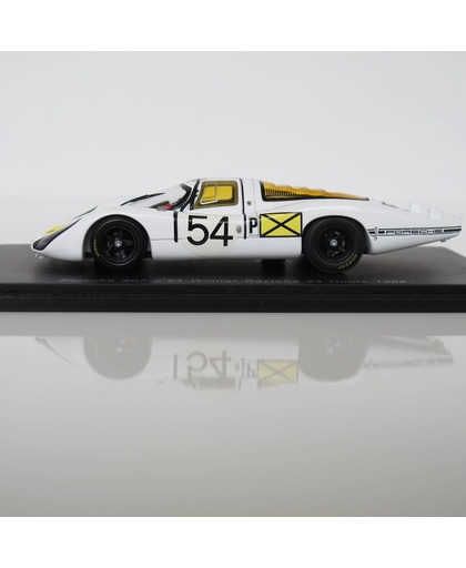 Spark 1:43 Porsche 907 n 54 Winner Daytona 24h 1968, V. Elford - J. Neerpasch - R. Stommelen - J. Siffert - H. Herrmann