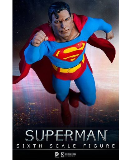 FANS DC Comics: Superman Sixth Scale Figure
