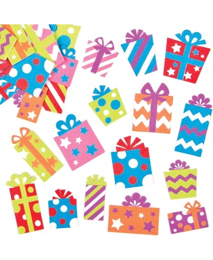 Foam stickers kerst cadeautjes - knutselspullen voor kinderen - scrapbooking verfraaiing om te maken en versieren kerstkaarten decoraties en knutselwerkjes (120 stucks)