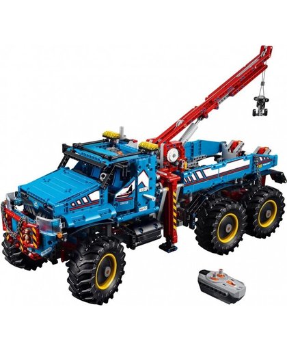 LEGO Technic: 6x6 all terrain sleepwagen (42070)