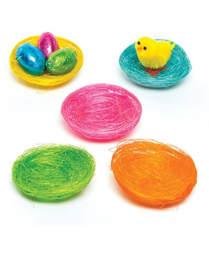 Kleine gekleurde vogelnestjes waar kinderen paasknutselprojecten mee kunnen versieren. Leuk voor in een feesttasje in de lente (verpakking van 15)