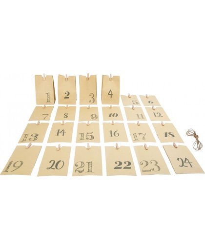 Small Foot Adventskalender papieren zakken 10 x 7 x 16 cm beige