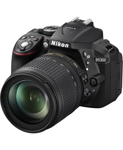 Nikon D5300 + 18-105mm VR