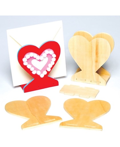 Houten briefhouder voor kinderen in de vorm van een hart. Om te beschilderen en versieren voor Valentijnsdag. Knutselset voor Moederdag (verpakking van 3)